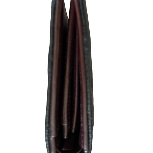 Chanel Caviar Continental Wallet - Picture 4 of 11